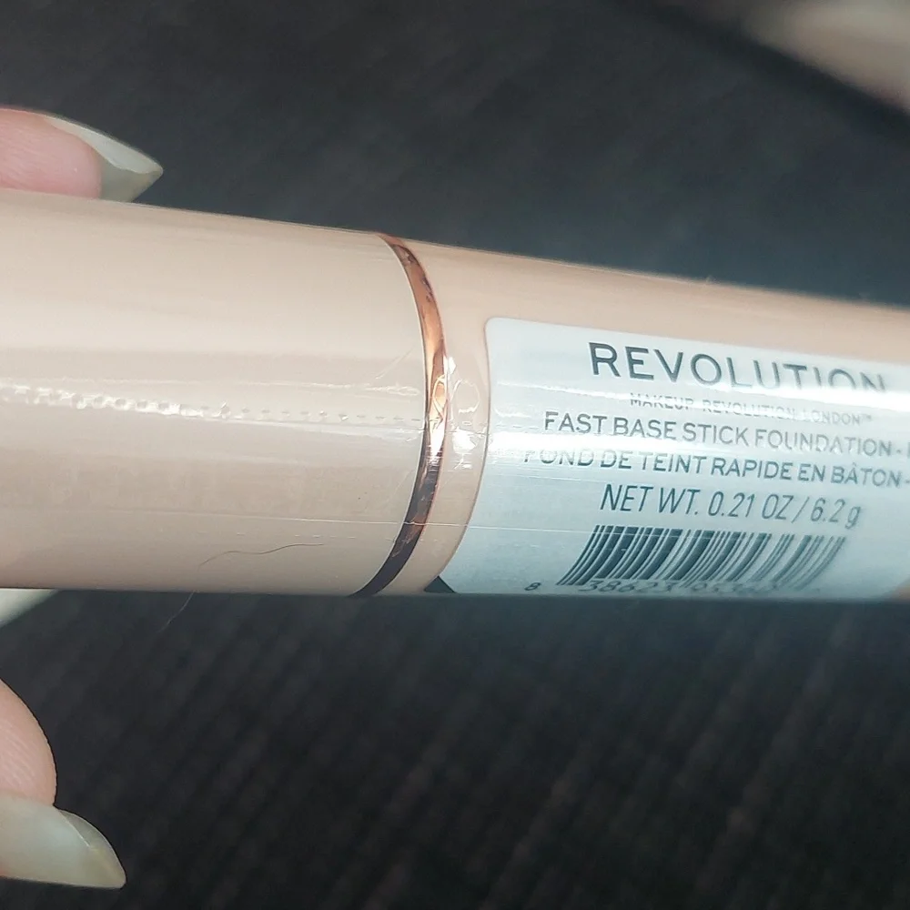 New‎ makeup revolution foundation stick F5
